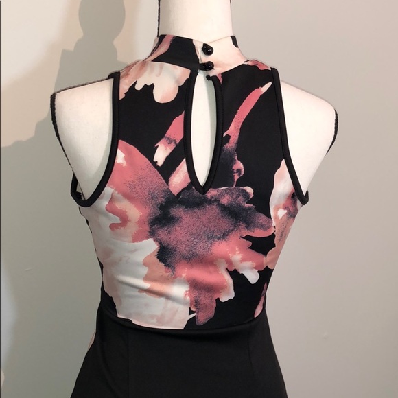 Pretty Spring Dress - Picture 4 of 5